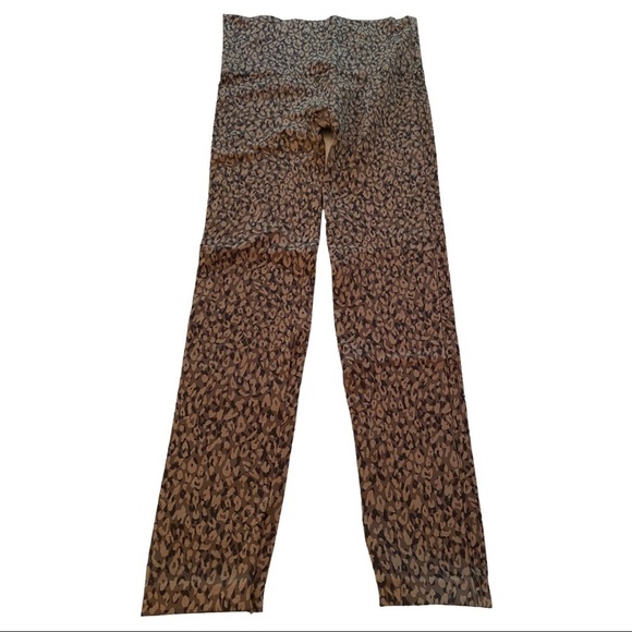 SPANX Look at me Now Seamless Animal Print Leggings - Picture 1 of 2